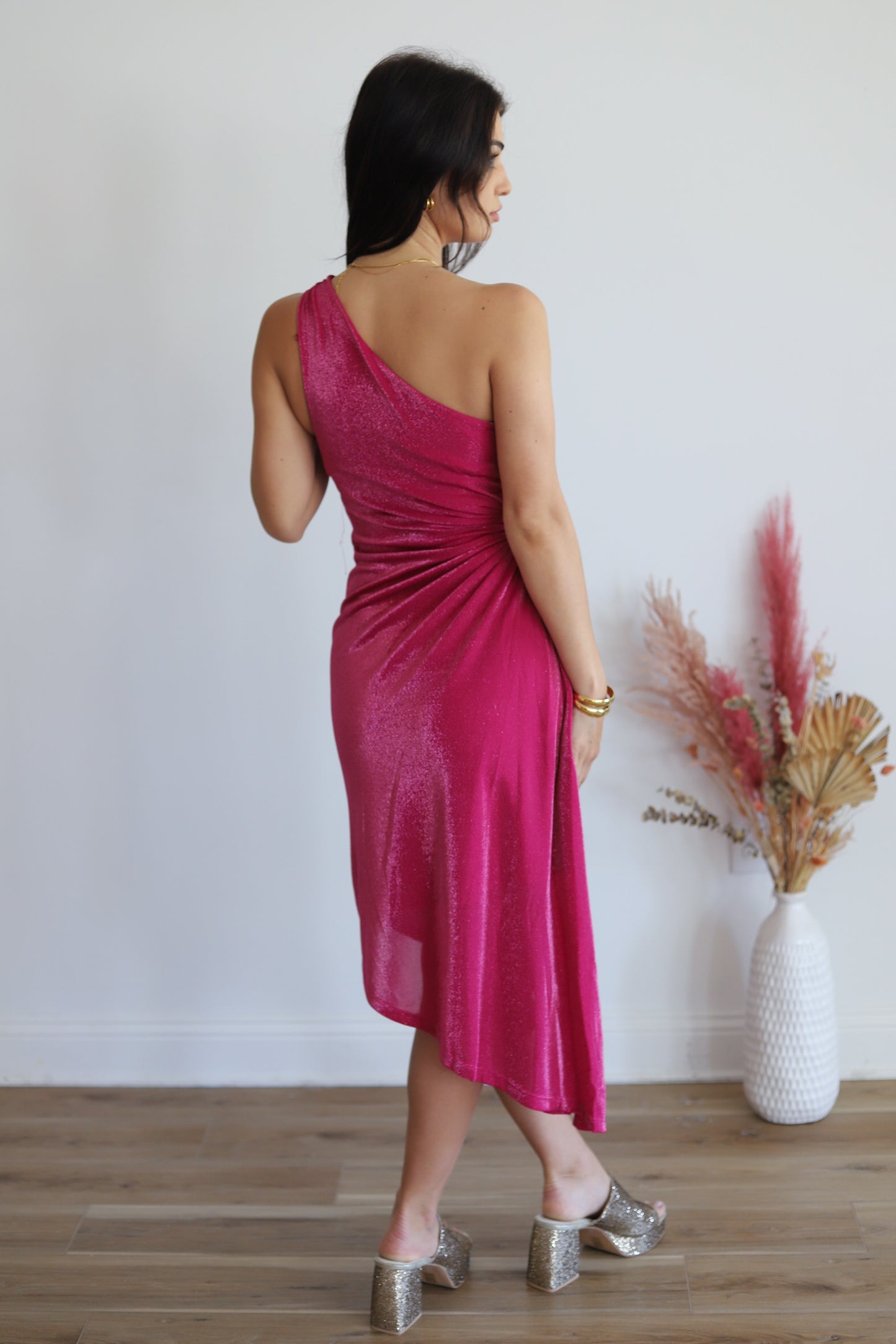Lalisa One Shoulder Magenta Dress