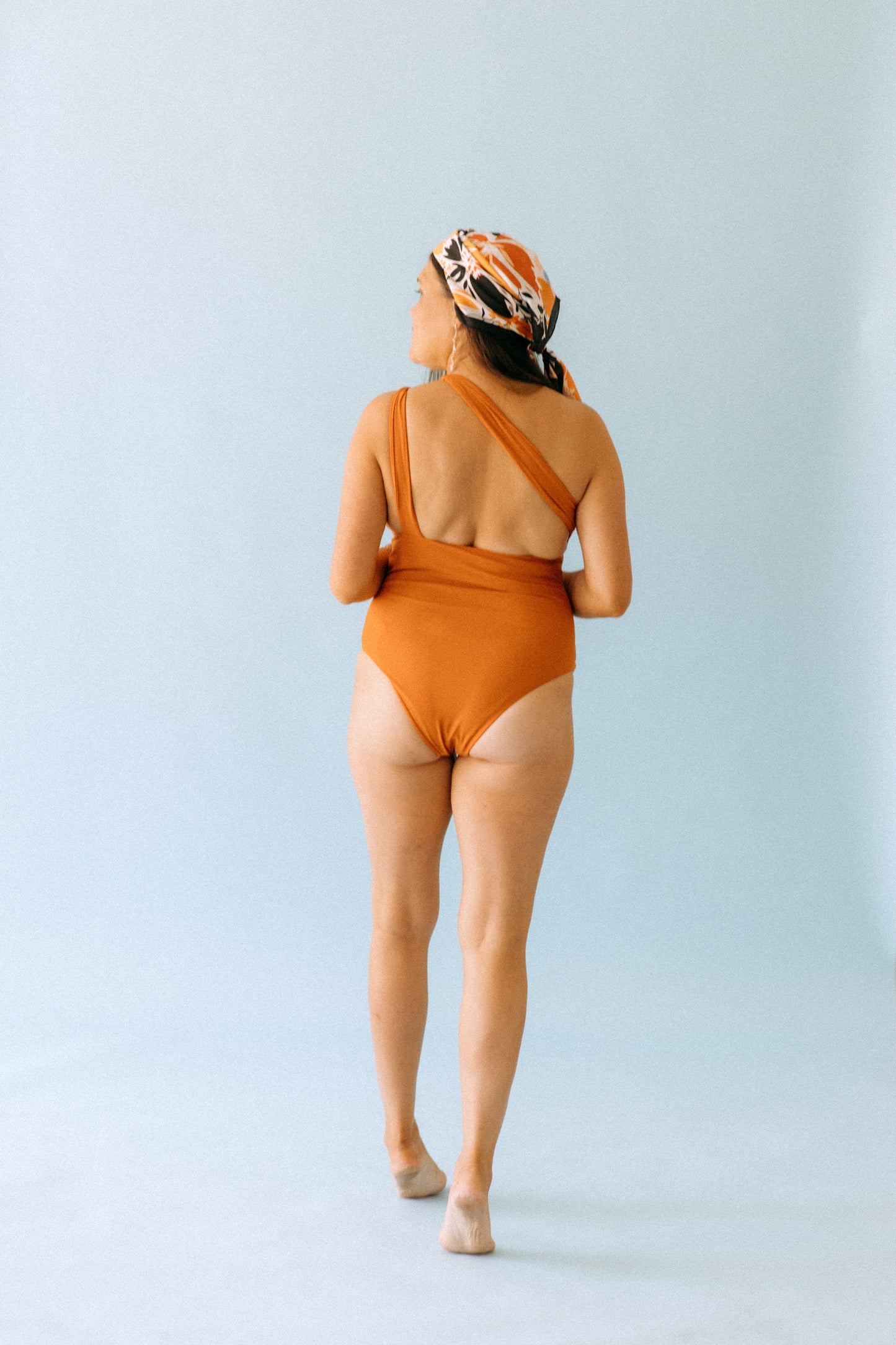 Color Block One Shoulder Suit