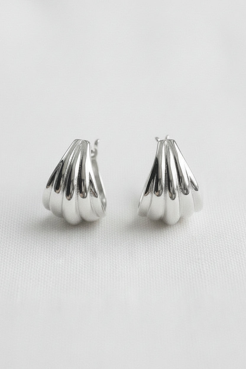 Retro Wave Textured Drop Earrings