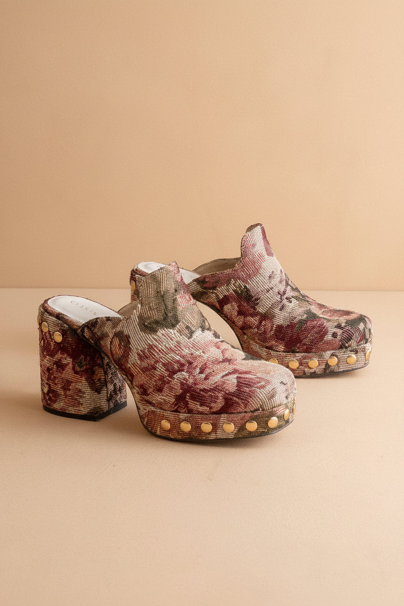 Sierra Tapestry Mule