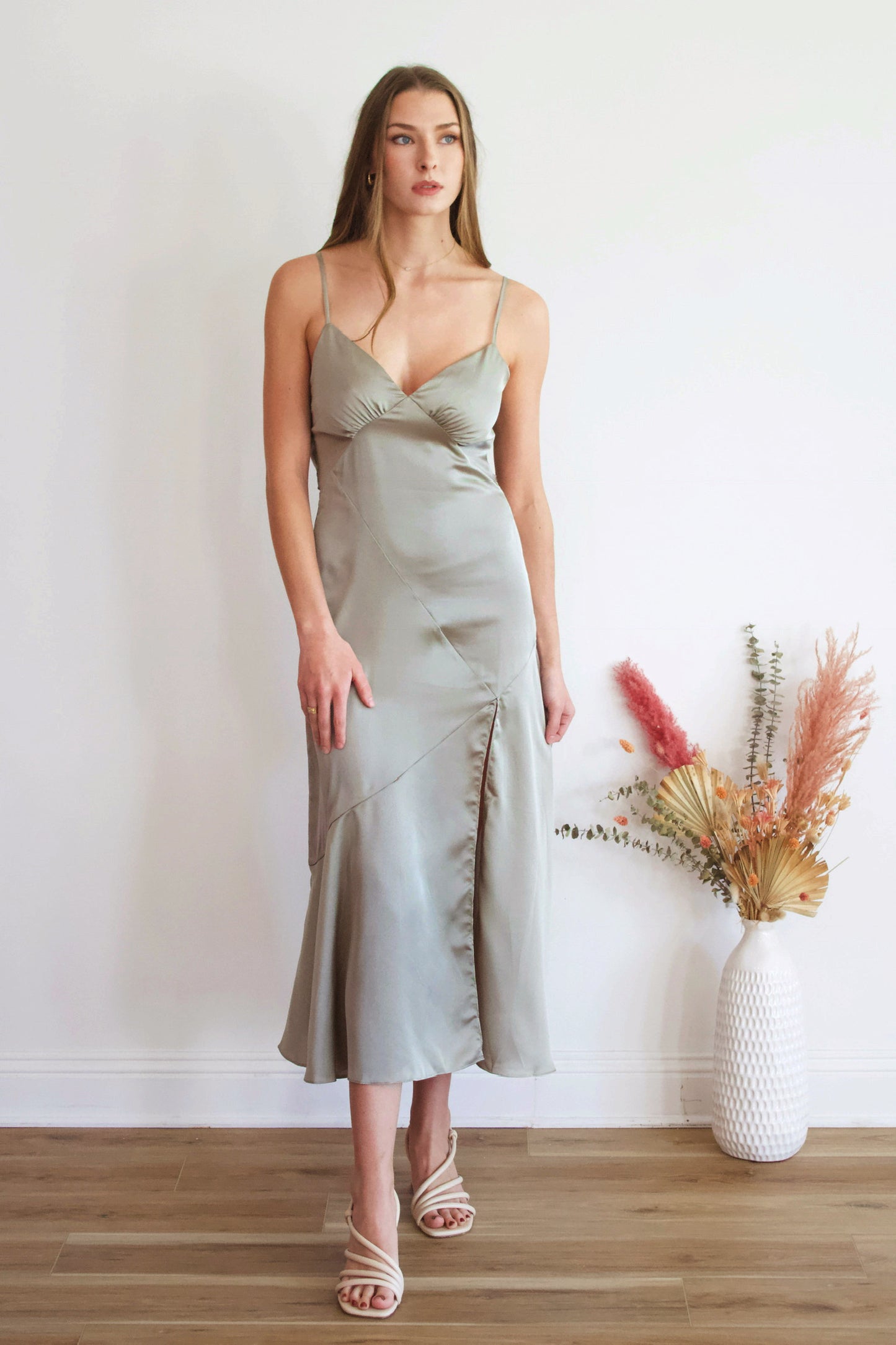 Liliana Stain Midi Dress