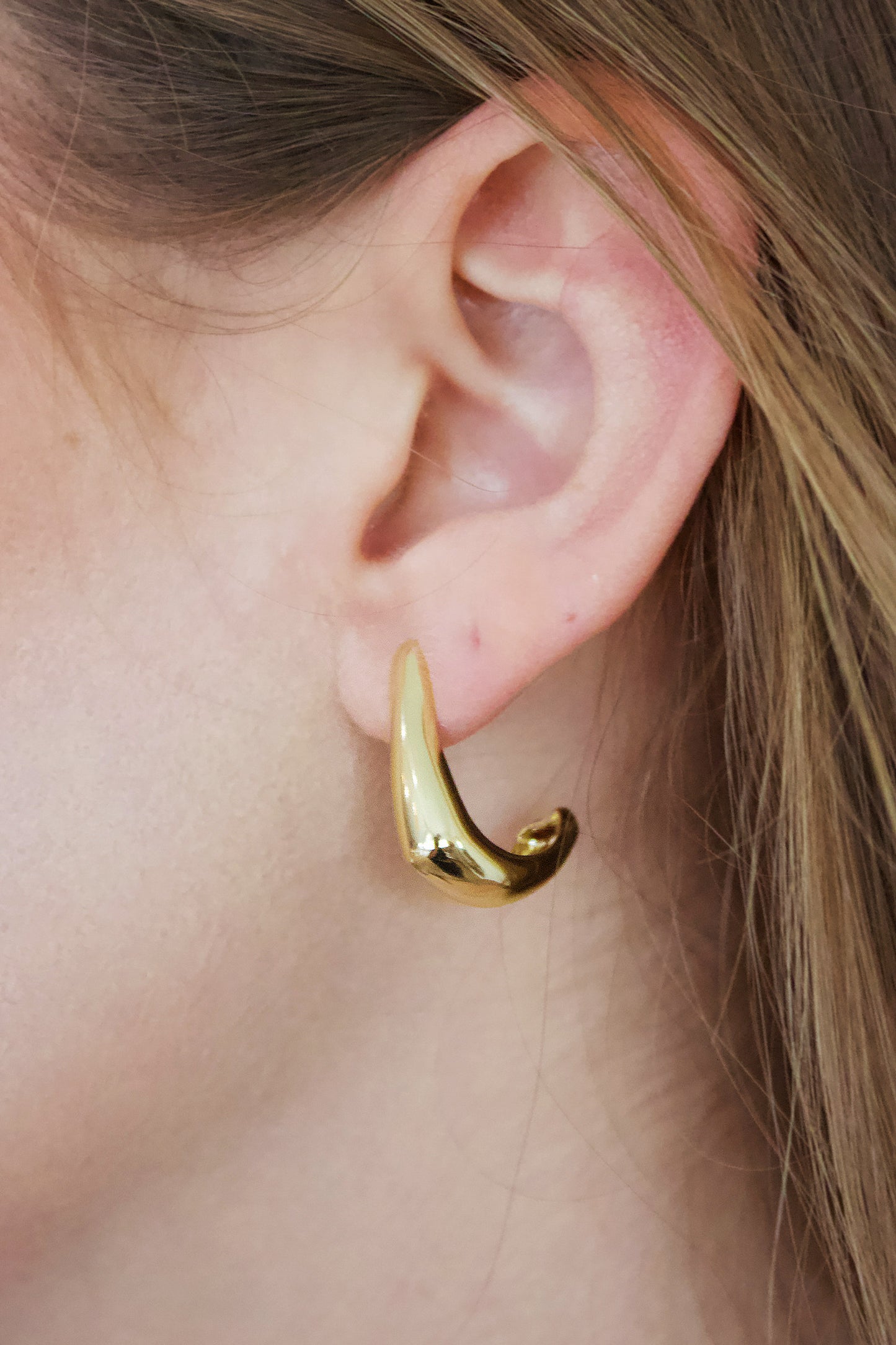 Thick L Shape Earring