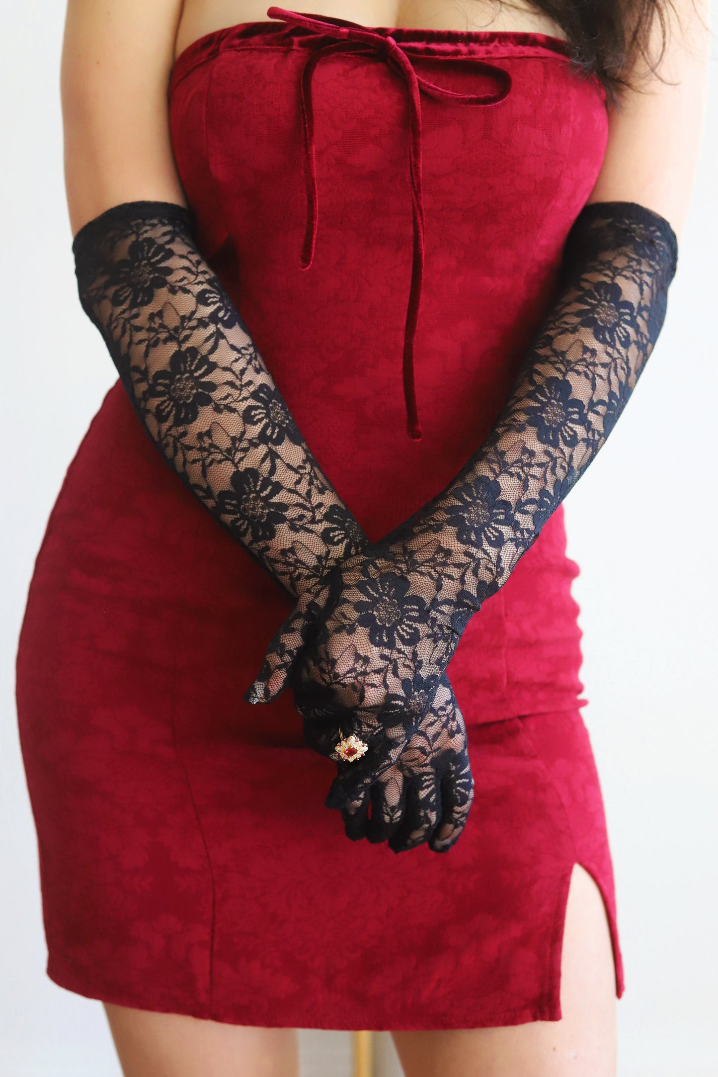 Black Lace Gloves
