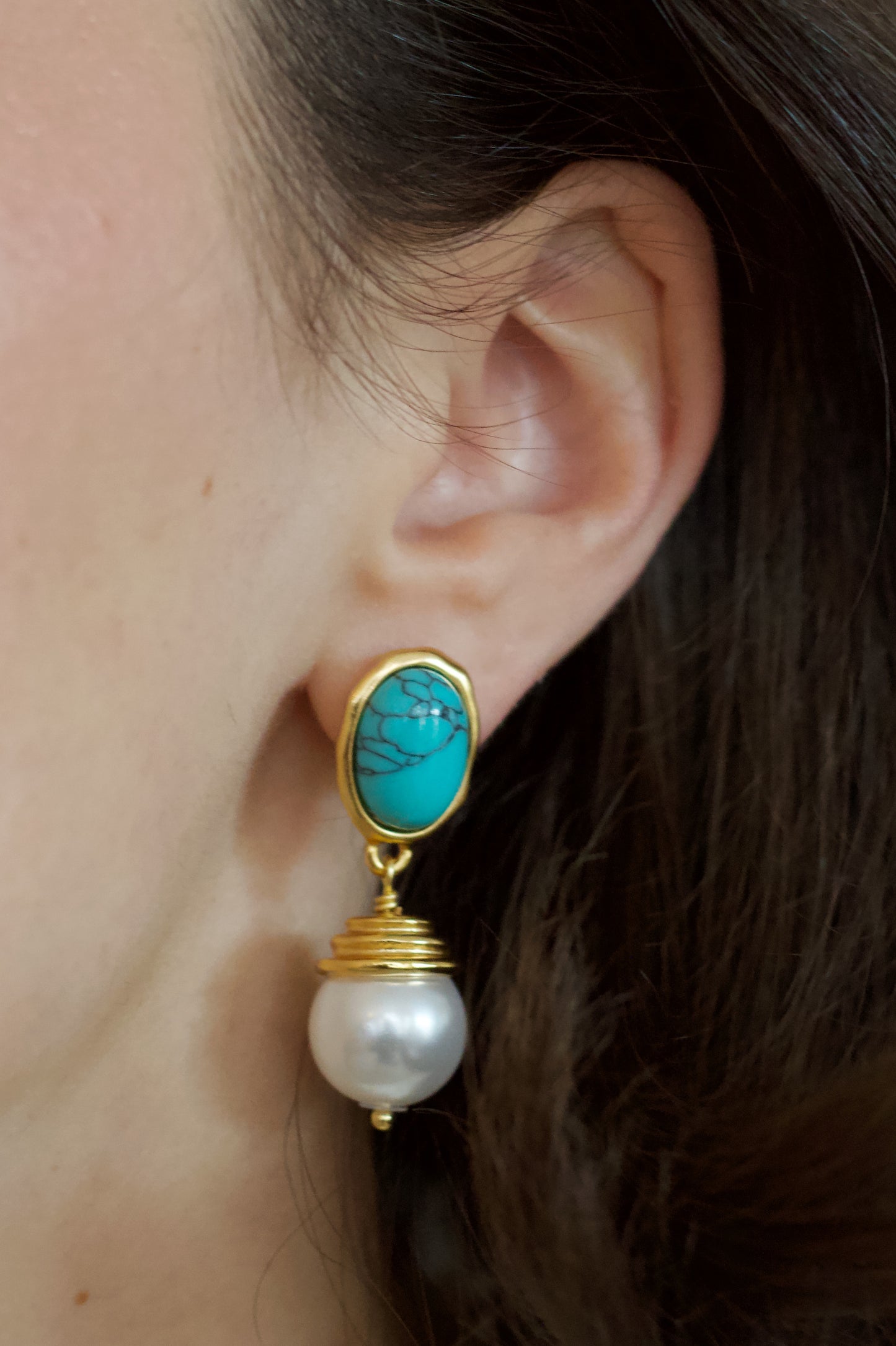 Stone & Pearl Earring