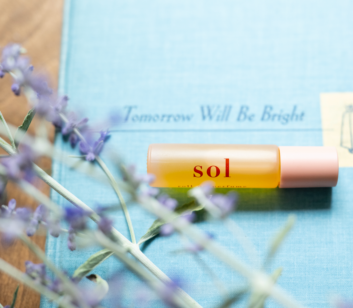 Roll-on perfume