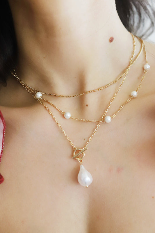 3 Layer Pearl Pendant Necklace