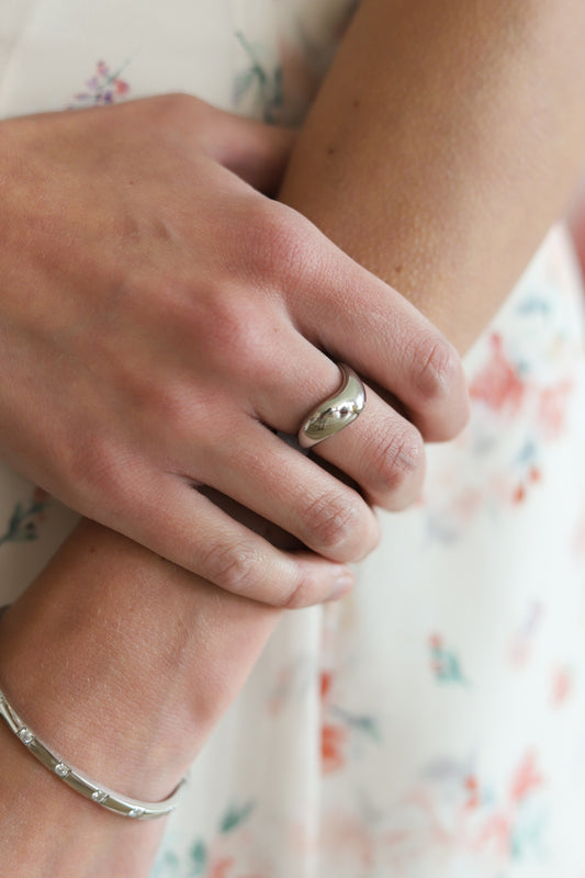Classic Wavy Silver Ring