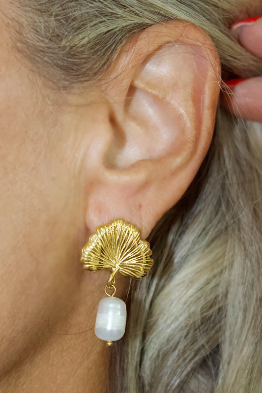 Leaf & Pearl Earring