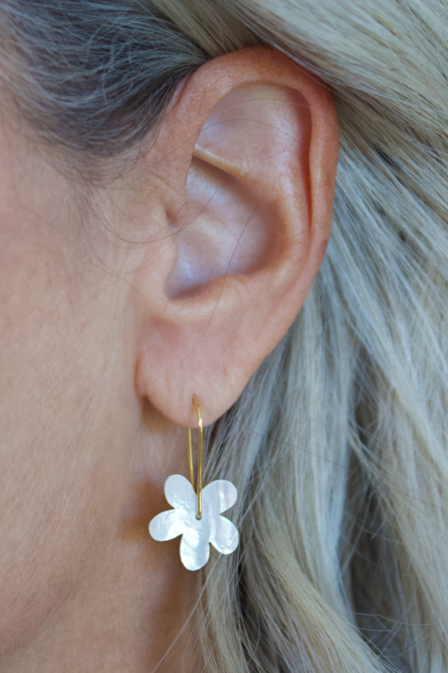 Shell Flower Earring