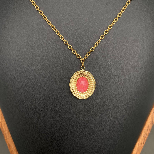 Text. Oval Stone Necklace