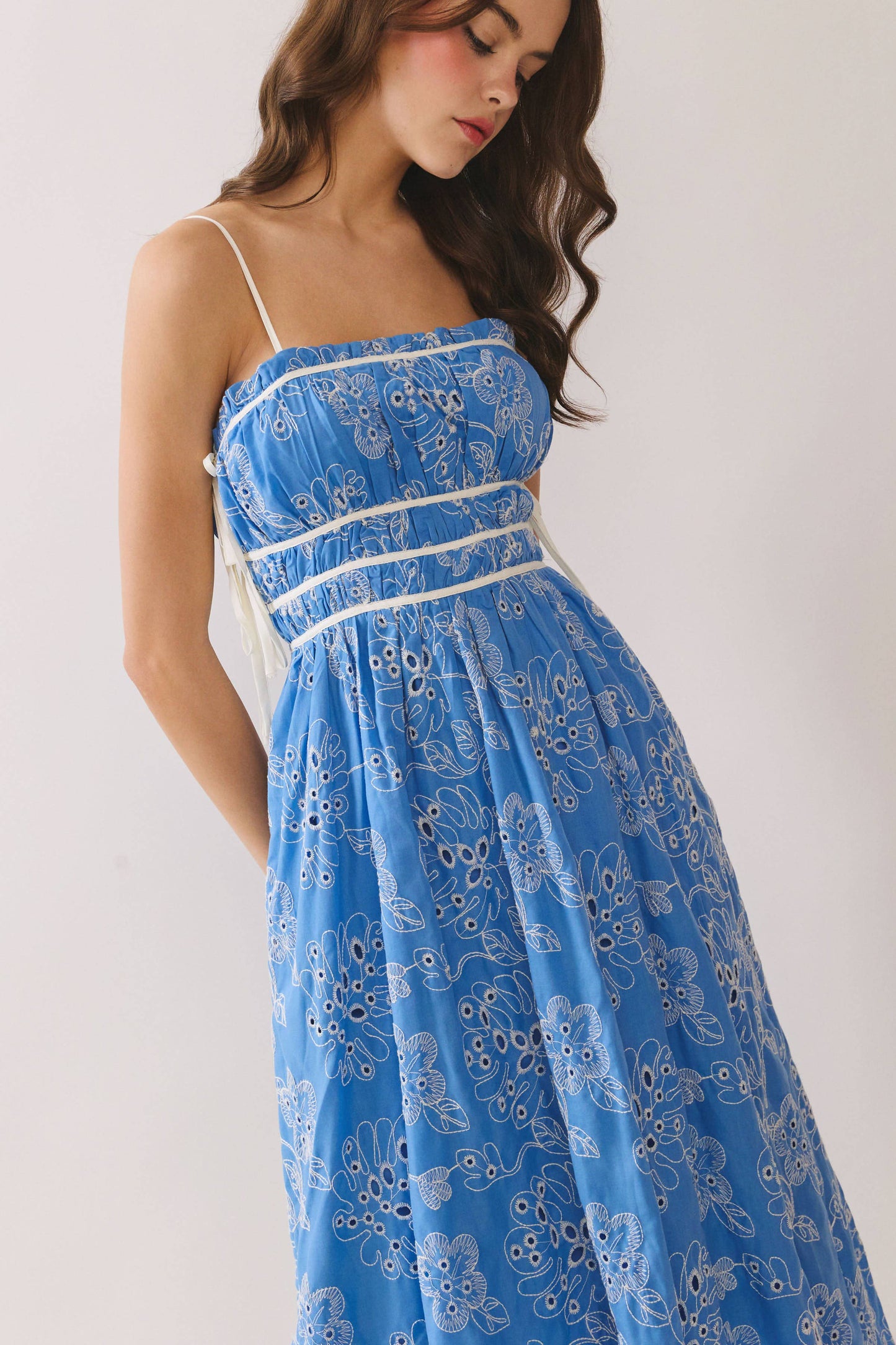 Analeigha Embro Midi