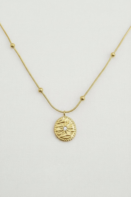 Starry Pendant Circle Necklace