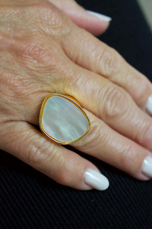 Natural Shell Statement Ring