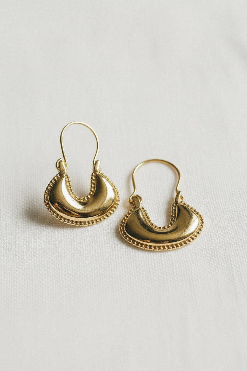 Vintage Inspo Drop Earring