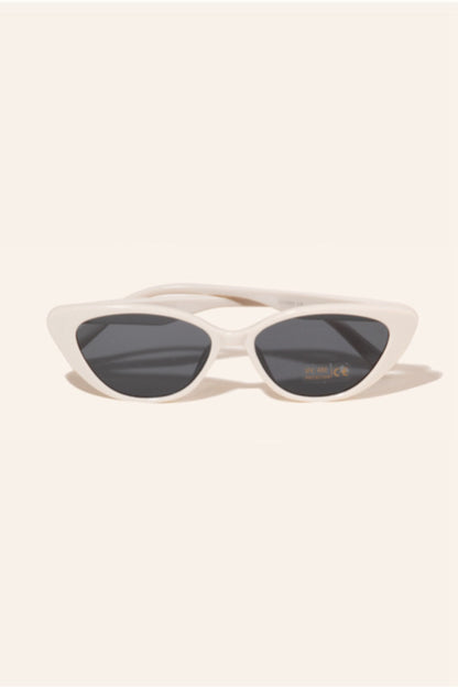 Narrow Cat Eye Sunnies