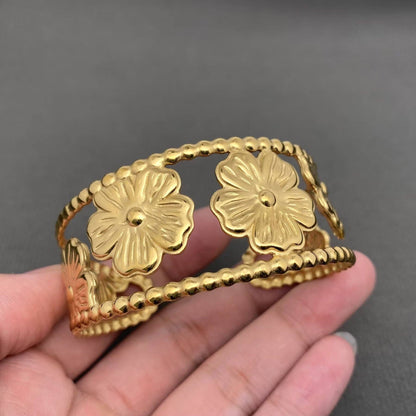 Gold Hollow Flower Cuff