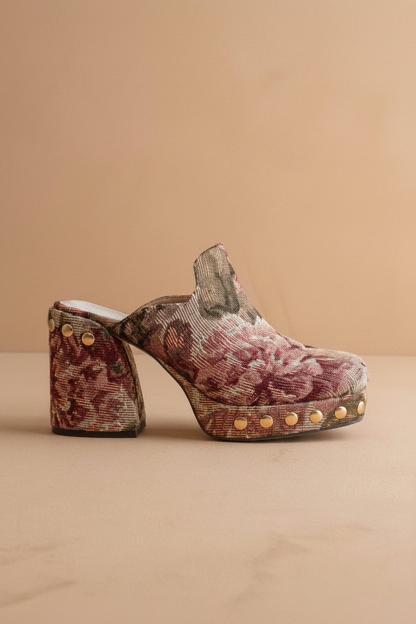 Sierra Tapestry Mule