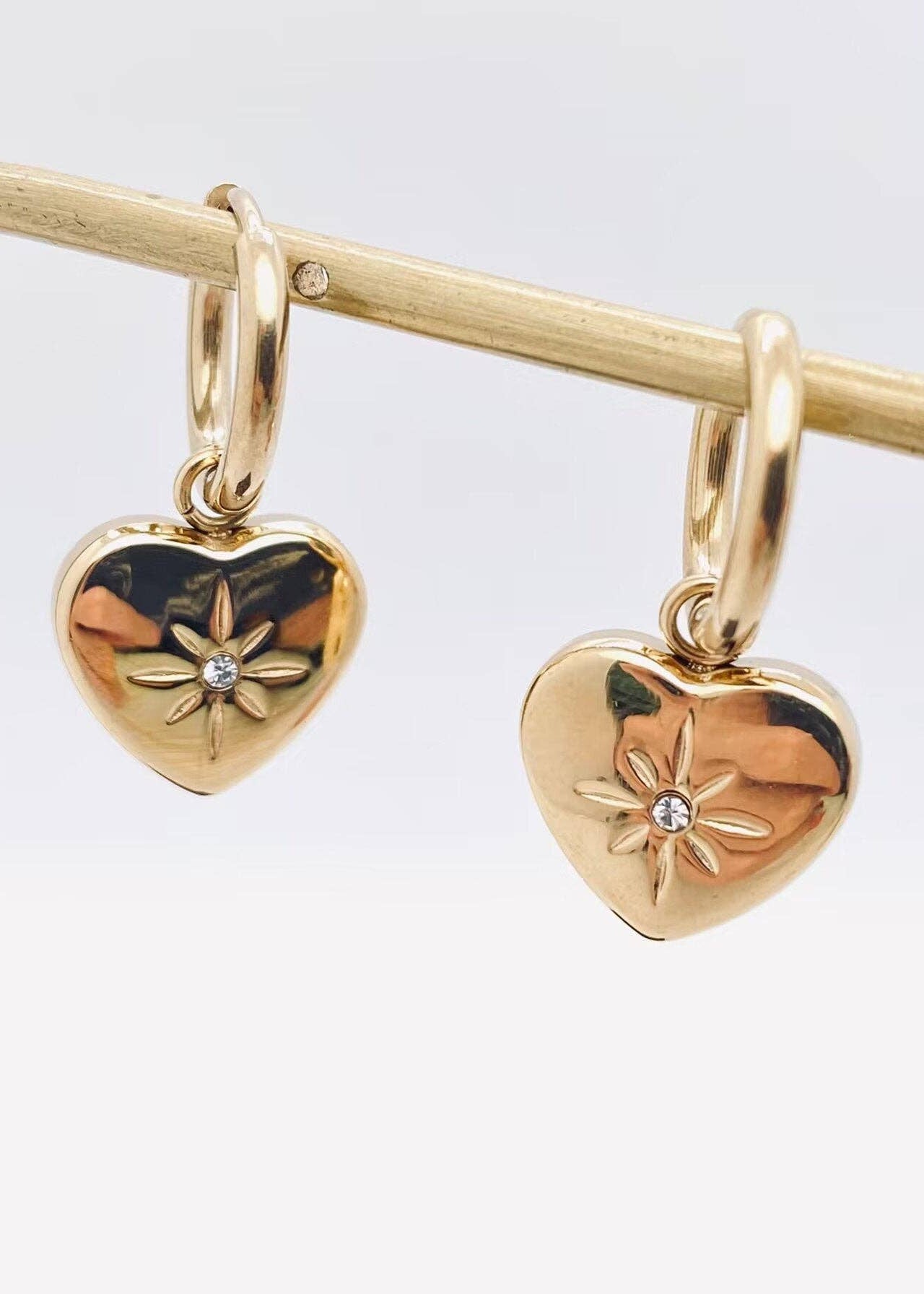 Heart Starburst Gold Huggie Earring