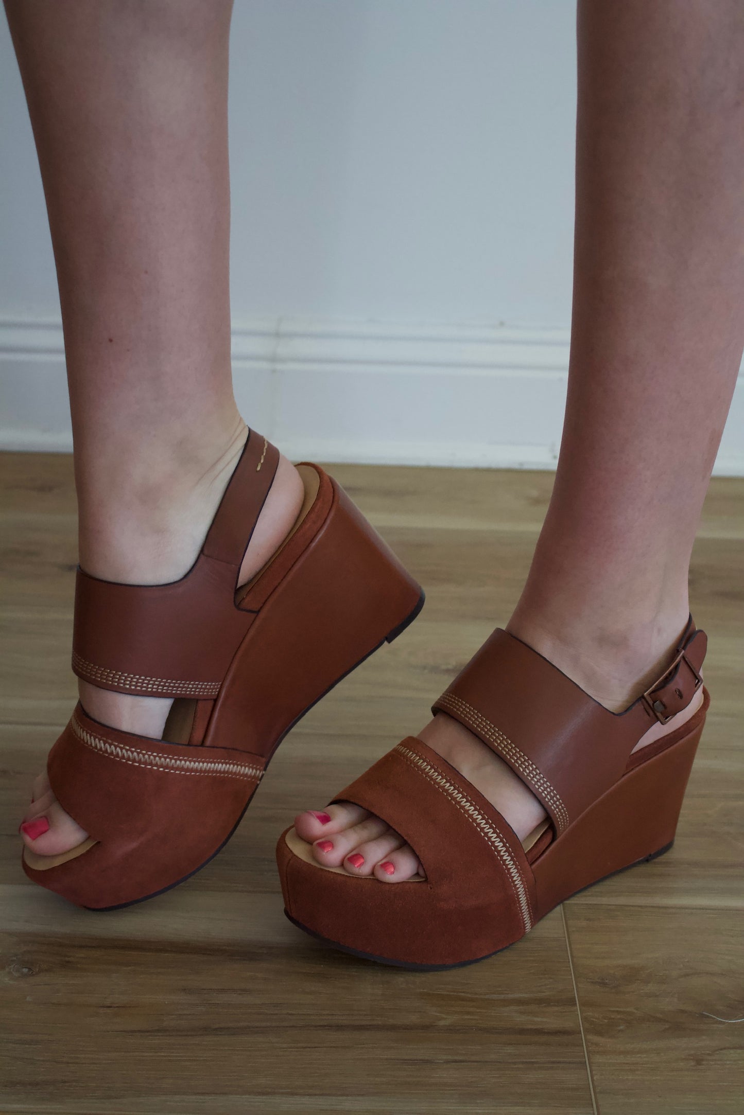 Mallow Velvet Sandals